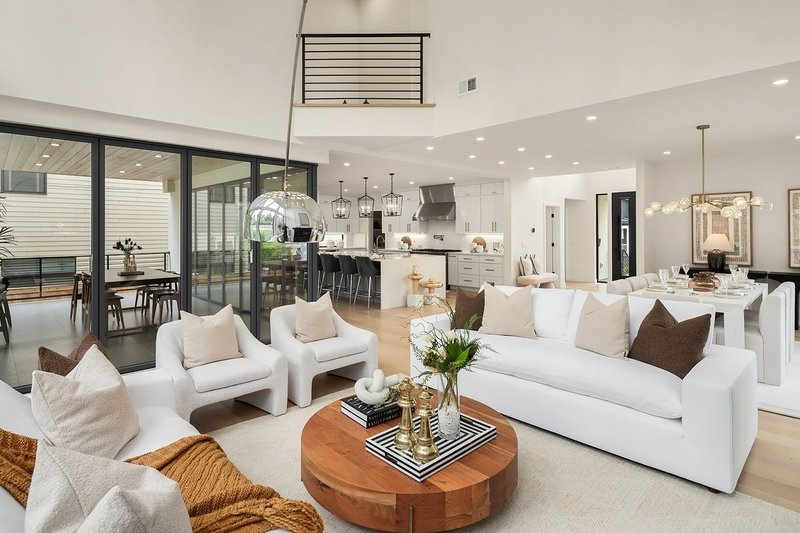 Dream House Plan - Interior - Family Room for Modern House Plan #1066-109 - 6 bed, 3.5 bath