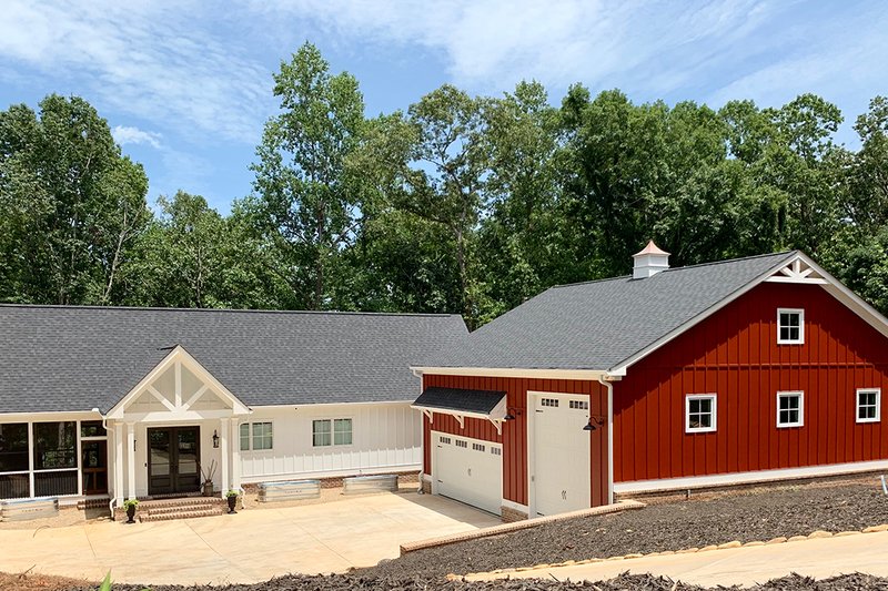 Dream House Plan - Craftsman Exterior - Front Elevation Plan #437-112