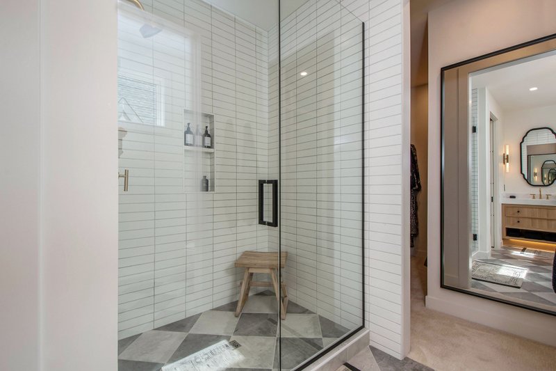 Home Plan - Interior - Master Bathroom for Contemporary House Plan #928-387 - 3 bed, 3.5 bath
