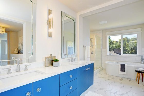 Interior - Master Bathroom for Contemporary House Plan #569-40 - 4 bed, 4 bath