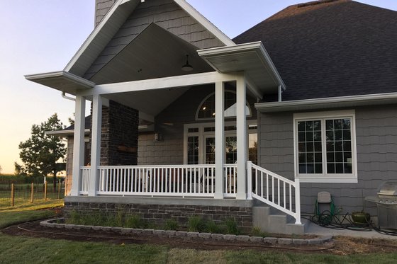 Exterior - Covered Porch for Craftsman House Plan #48-639 - 3 bed, 2.5 bath