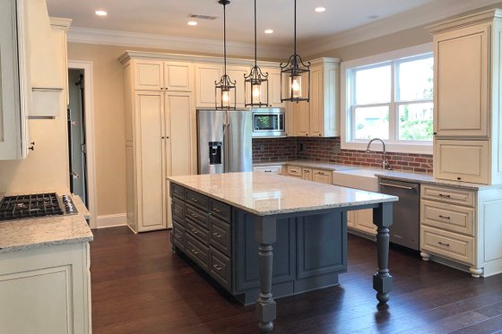 Interior - Kitchen 2 for Farmhouse House Plan #437-92 - 4 bed, 4.5 bath