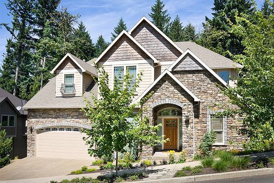 Front View - 2600 square foot Traditional Home