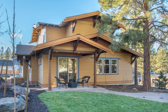 Exterior - Outdoor Living for Craftsman House Plan #895-45 - 4 bed, 3 bath