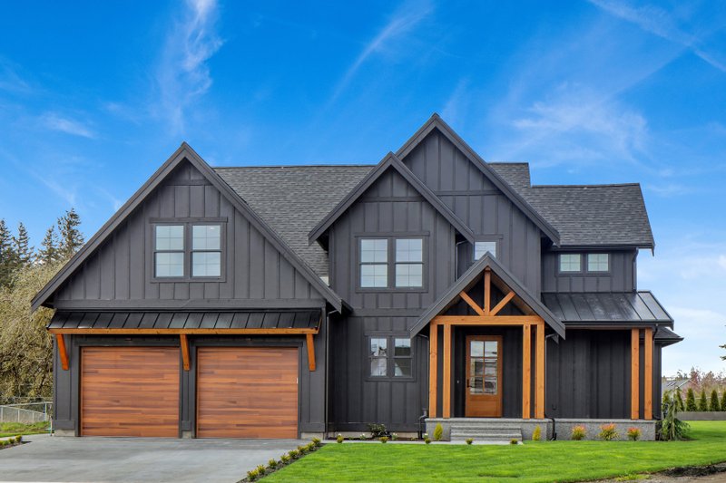Farmhouse Style House Plan - 4 Beds 2.5 Baths 2343 Sq/Ft Plan #1070-223
