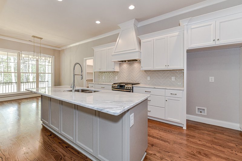 Dream House Plan - Interior - Kitchen 1 for Craftsman House Plan #430-140 - 3 bed, 2.5 bath
