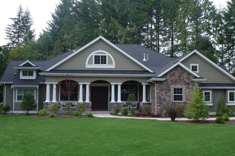 House Blueprint - Photo 3 for Traditional House Plan #132-206 - 4 bed, 3 bath
