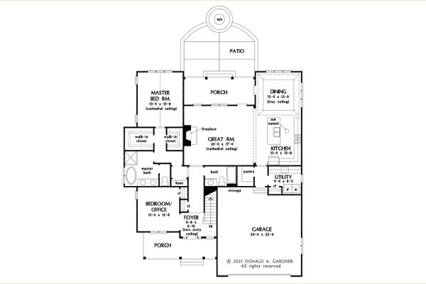 Farmhouse Floor Plan - Main Floor Plan #929-1147