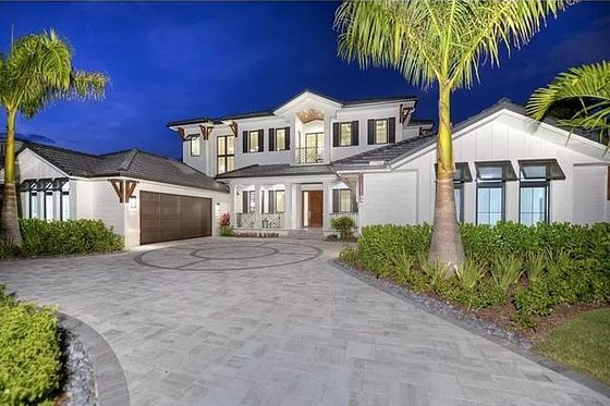 Exterior - Front Elevation for Modern House Plan #548-58 - 5 bed, 4.5 bath