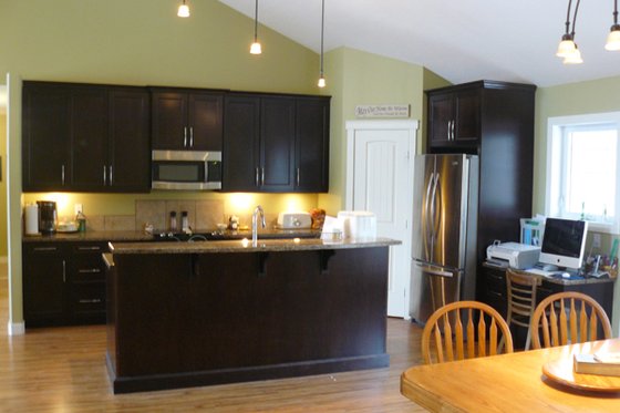 Interior - Kitchen for Traditional House Plan #21-153 - 3 bed, 2 bath