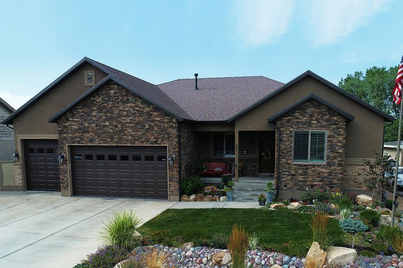 House Blueprint - Ranch Exterior - Front Elevation Plan #1060-43