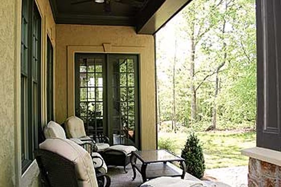 Exterior - Covered Porch for Craftsman House Plan #453-14 - 4 bed, 4.5 bath