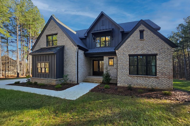 Dream House Plan - Photo 4 for Farmhouse House Plan #927-1026 - 4 bed, 4 bath