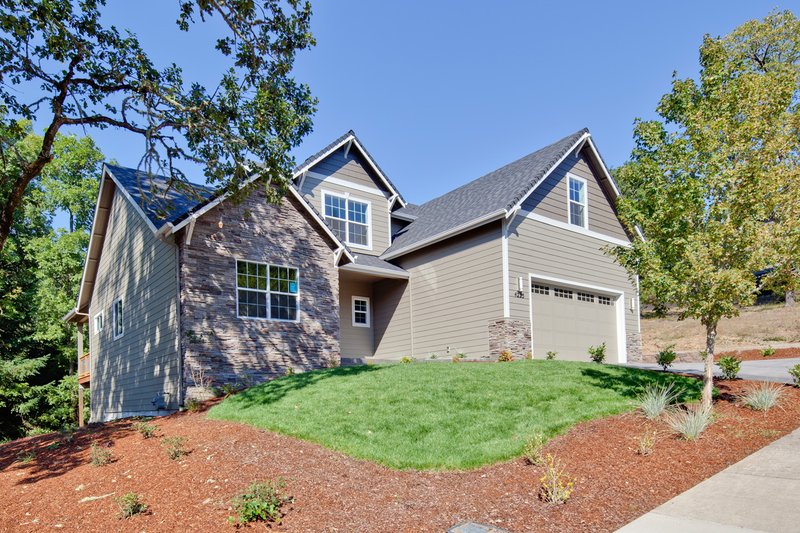 Dream House Plan - Exterior - Front Elevation 3 for Traditional House Plan #124-921 - 3 bed, 2.5 bath