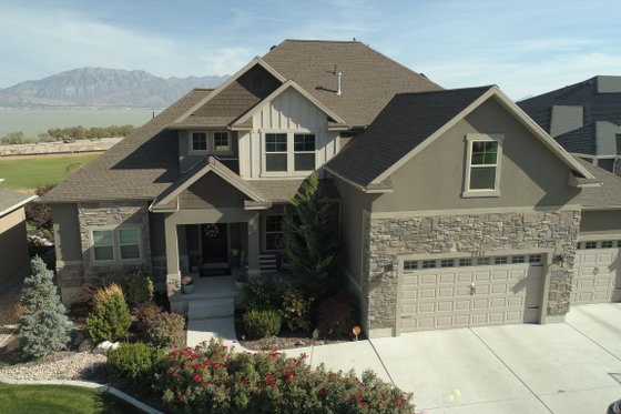 Exterior - Front Elevation 4 for Traditional House Plan #1060-69 - 5 bed, 4.5 bath