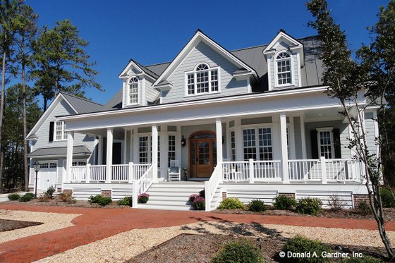 Country Exterior - Front Elevation Plan #929-699