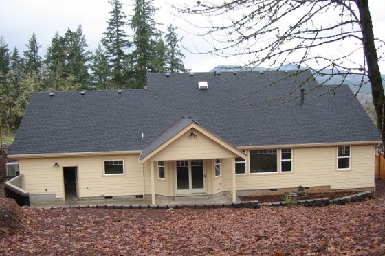 Photo 4 for Craftsman House Plan #124-628 - 3 bed, 2.5 bath