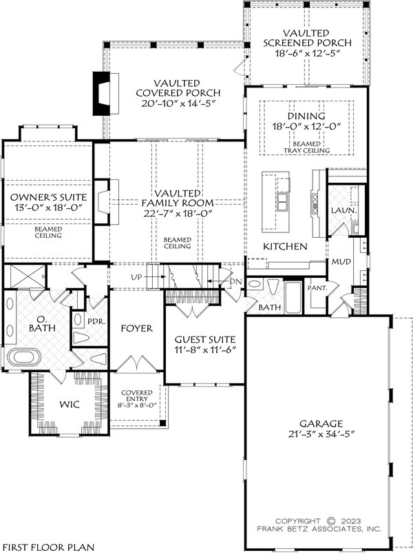 Traditional Floor Plan - Main Floor Plan #927-1041