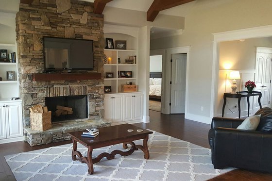 Interior - Family Room for Craftsman House Plan #119-369 - 3 bed, 2.5 bath