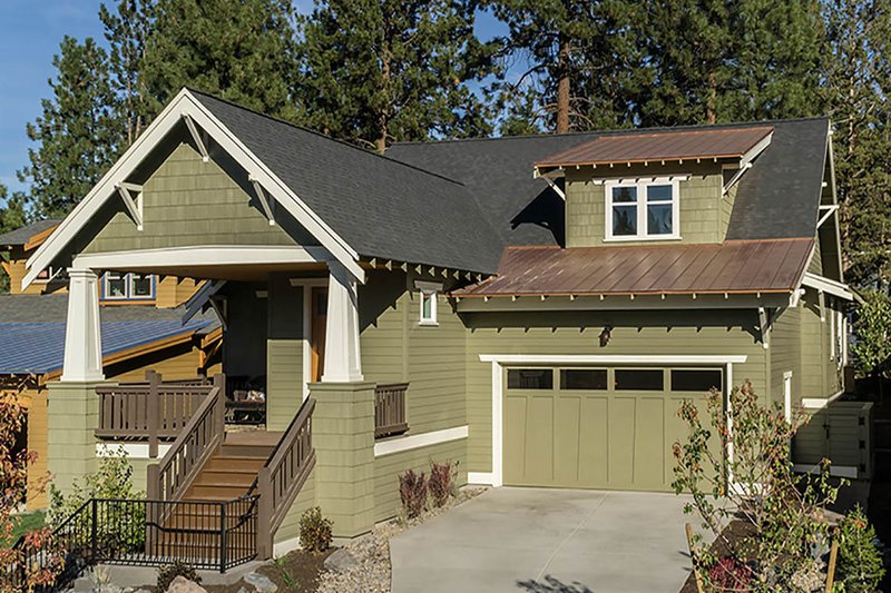 Architectural House Design - Exterior - Front Elevation 3 for Craftsman House Plan #895-44 - 4 bed, 3 bath