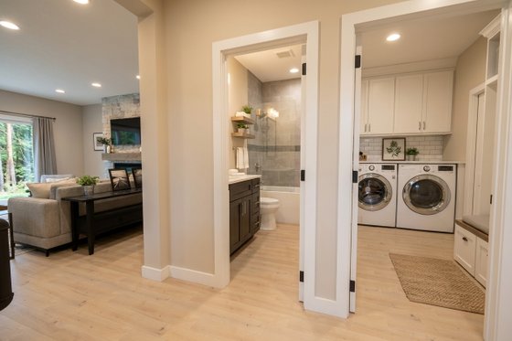 Interior - Laundry for Craftsman House Plan #51-1531 - 3 bed, 2 bath
