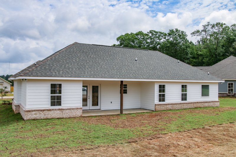 House Plan Design - Exterior - Rear Elevation for Country House Plan #430-262 - 3 bed, 2 bath