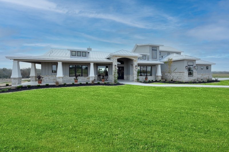 House Plan Design - Exterior - Front Elevation 3 for Modern House Plan #1110-40 - 5 bed, 4.5 bath