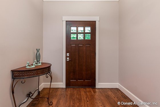 Interior - Entry for Cottage House Plan #929-1126 - 3 bed, 3.5 bath