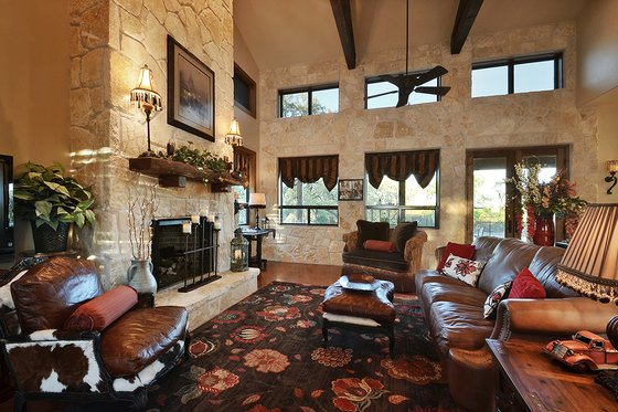 Ranch Interior - Family Room Plan #140-149