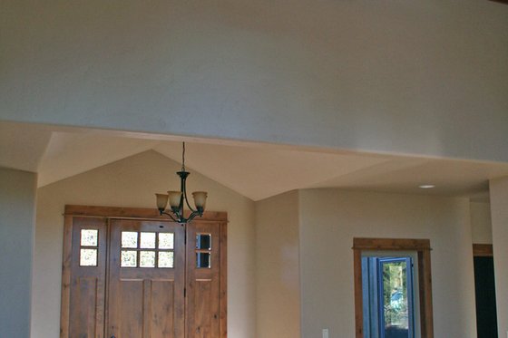 Photo 8 for Craftsman House Plan #892-2 - 3 bed, 2.5 bath