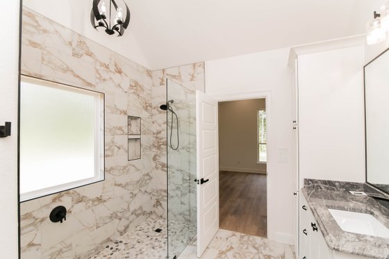 Interior - Master Bathroom for Country House Plan #20-130 - 3 bed, 3 bath
