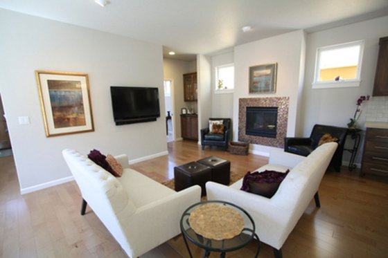 Photo 6 for Cottage House Plan #124-868 - 4 bed, 4 bath