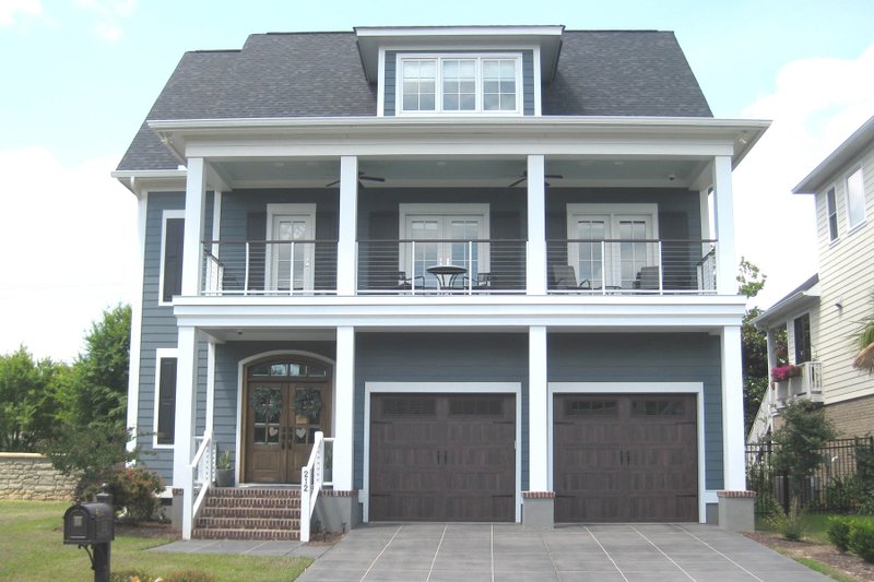 House Design - Craftsman Exterior - Front Elevation Plan #1054-33