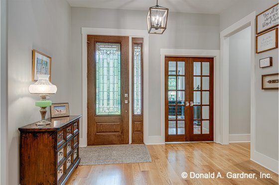 Interior - Entry for European House Plan #929-1056 - 4 bed, 3 bath