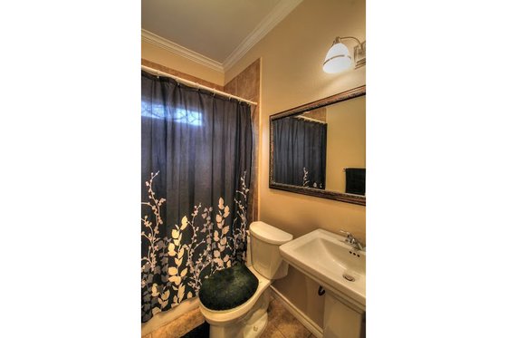 Interior - Bathroom for European House Plan #430-52 - 3 bed, 2 bath