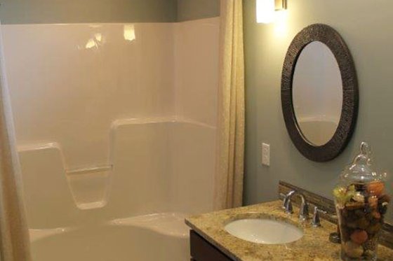 Interior - Master Bathroom for Craftsman House Plan #20-2325 - 4 bed, 3.5 bath