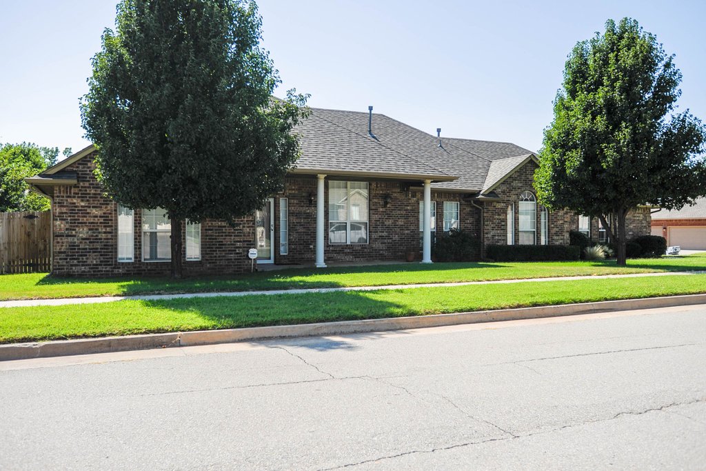 Exterior - Front Elevation 2 for Traditional House Plan #65-314 - 4 bed, 2 bath