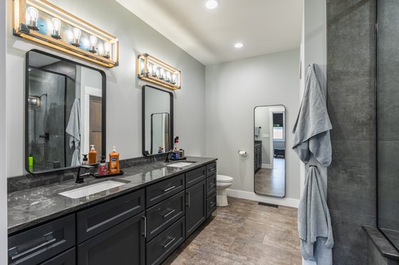Interior - Master Bathroom for Contemporary House Plan #1070-153 - 3 bed, 2.5 bath
