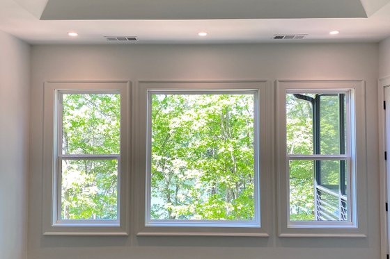 Interior - Master Bedroom for Craftsman House Plan #437-115 - 4 bed, 3.5 bath