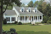 Farmhouse Style House Plan - 4 Beds 2.5 Baths 2353 Sq/Ft Plan #3-195 