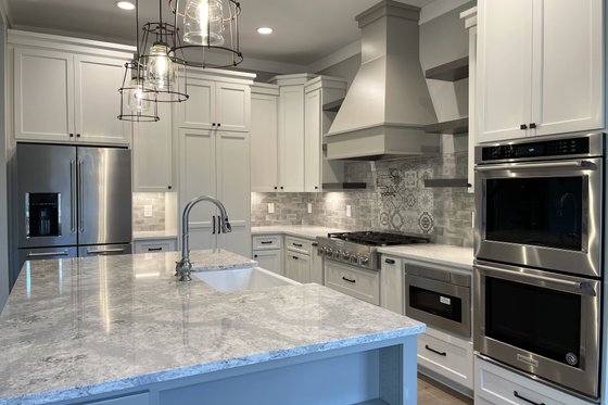 Interior - Kitchen for Craftsman House Plan #437-111 - 4 bed, 3.5 bath