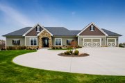 Ranch Style House Plan - 4 Beds 4 Baths 2609 Sq/Ft Plan #70-1501 