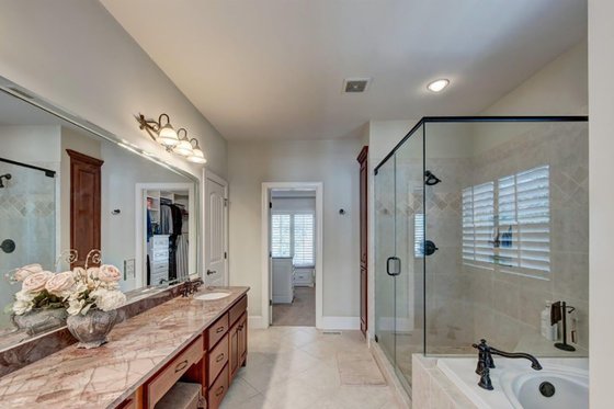 Interior - Master Bathroom for Traditional House Plan #437-118 - 4 bed, 3.5 bath