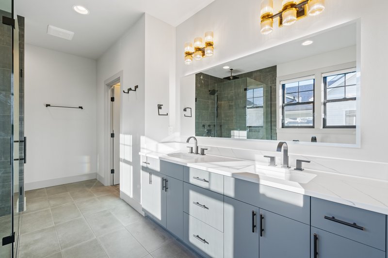 Home Plan - Farmhouse Photo Plan #1070-139