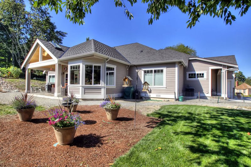 Dream House Plan - Photo 2 for Craftsman House Plan #132-205 - 3 bed, 3 bath