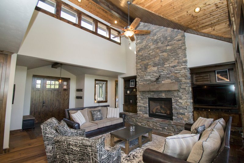 House Blueprint - Interior - Family Room for Craftsman House Plan #892-49 - 3 bed, 4.5 bath
