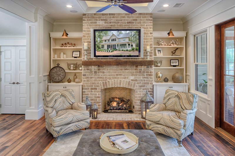 House Design - Interior - Family Room 5 for Farmhouse House Plan #928-412 - 3 bed, 3.5 bath