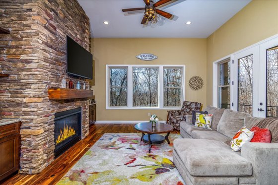 Interior - Family Room for Craftsman House Plan #54-551 - 3 bed, 2.5 bath