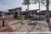Contemporary Style House Plan - 4 Beds 4.5 Baths 4006 Sq/Ft Plan #892-39 