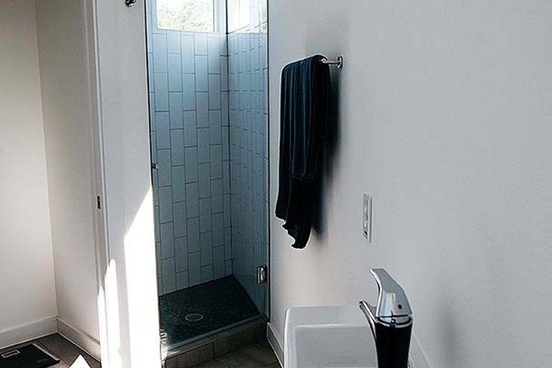 Architectural House Design - Interior - Master Bathroom for Modern House Plan #450-6 - 3 bed, 2.5 bath